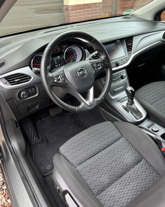 Opel Astra cena 49900 przebieg: 132000, rok produkcji 2019 z Pisz małe 211